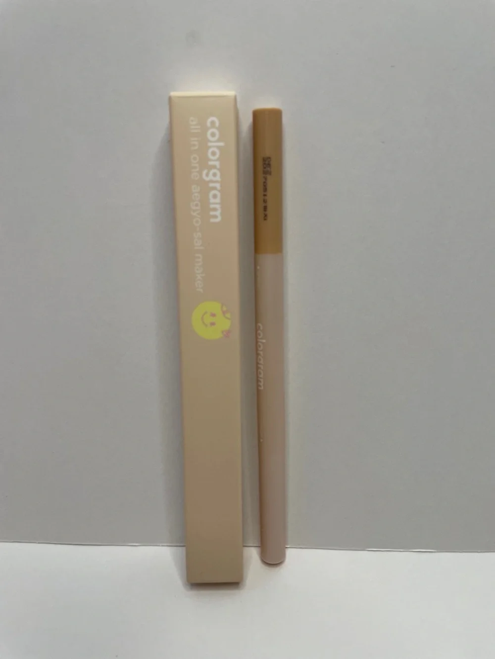 NIB colorgam Nude Beige All-in-One Eyeliner Pen. #01. Warm Tone.